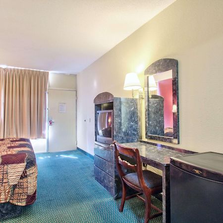 Econo Lodge Donalsonville Eksteriør bilde